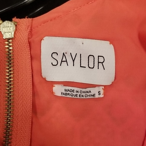 💕SAYLOR💕 Edith Lace Crochet PlaySuit Romper Coral Small S NWT - Picture 14 of 15